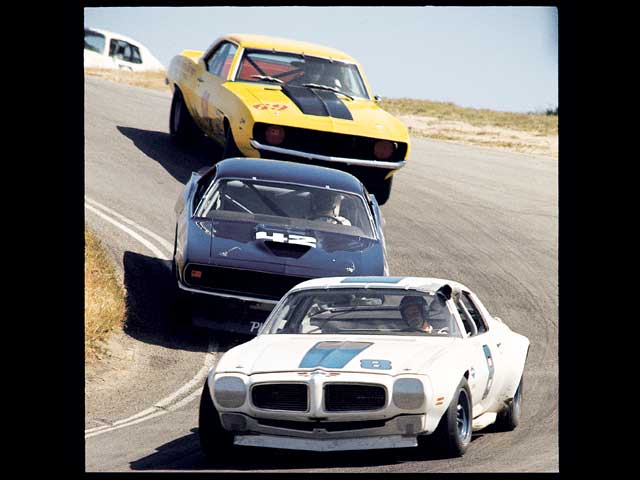 0411_08z-Trans_Am_Race-Group_Shot_Front_View.jpg