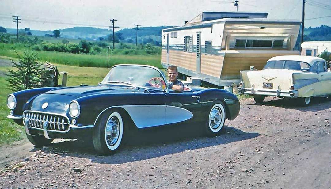 1950s_corvette_and_chevy_two_door_hardtop_7377c3d9650da50bba9c6246295645c5a9d4b556.jpg
