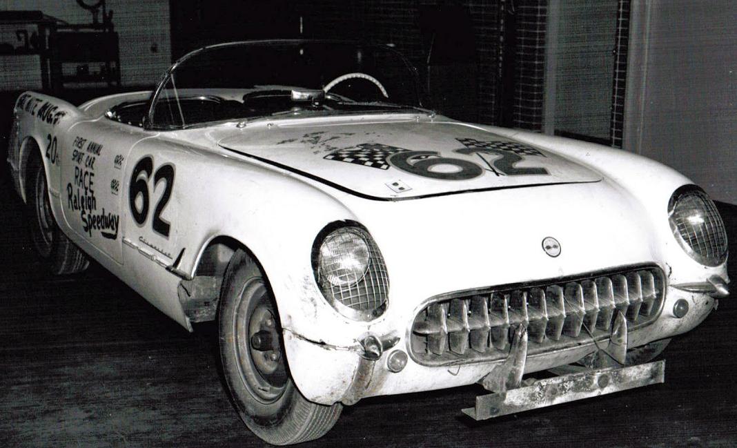 1953 Chevy Corvette #211 NASCARvette 11.jpg