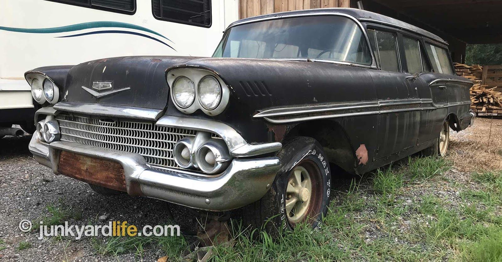1958_brookwood_wagon_impala_barn_find_junkyard_side-2.jpg