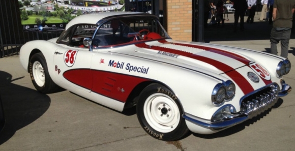 1958_Chevrolet_Corvette_front_quarter_resize.jpg
