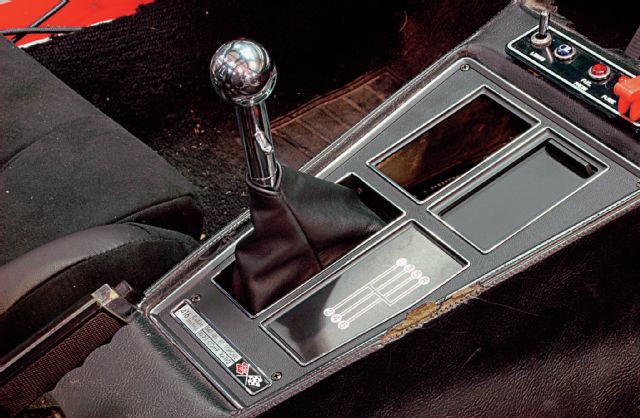 1972-chevrolet-corvette-shifter.jpg
