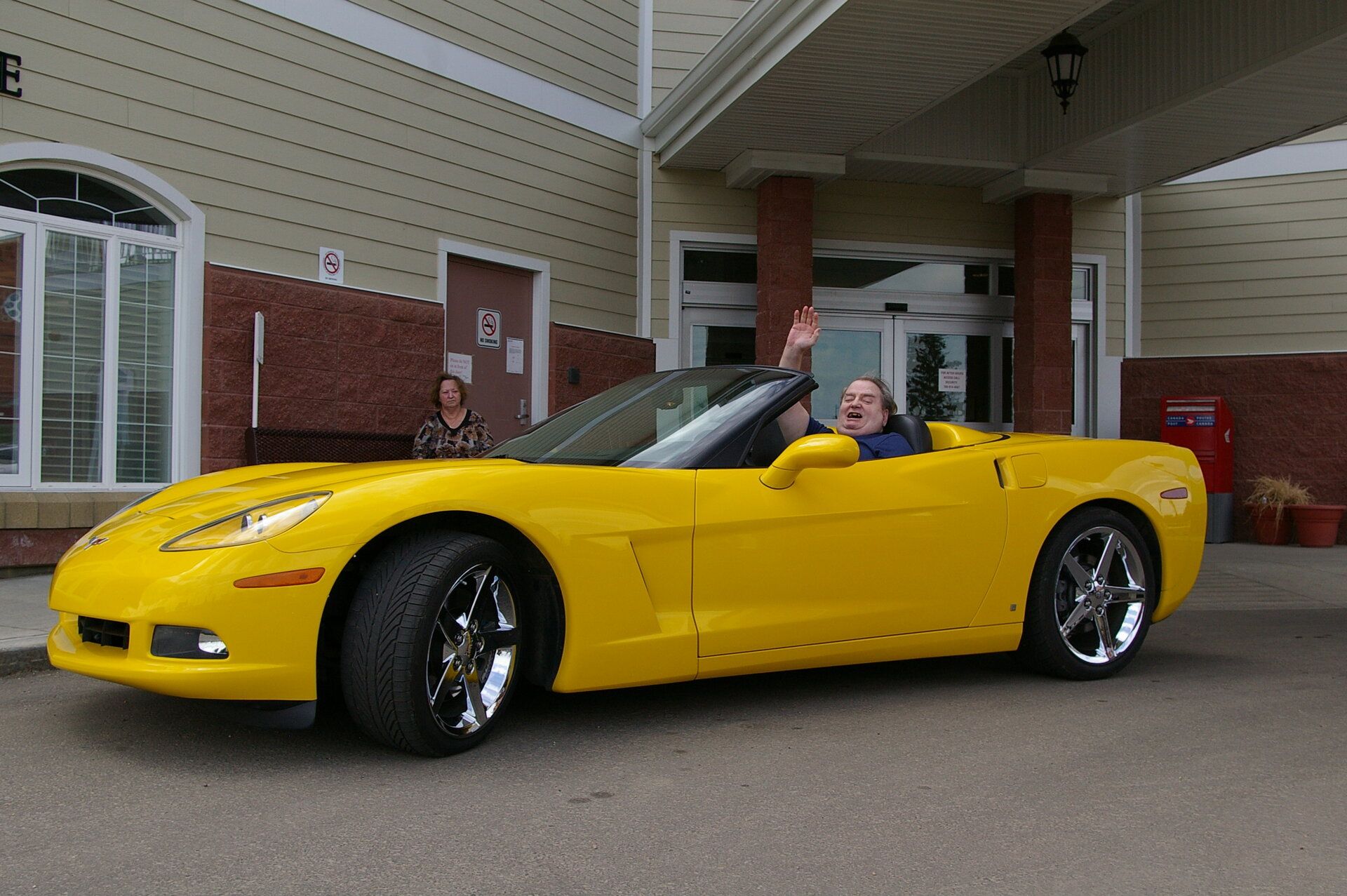 2006 Corvette and Myron 001.JPG