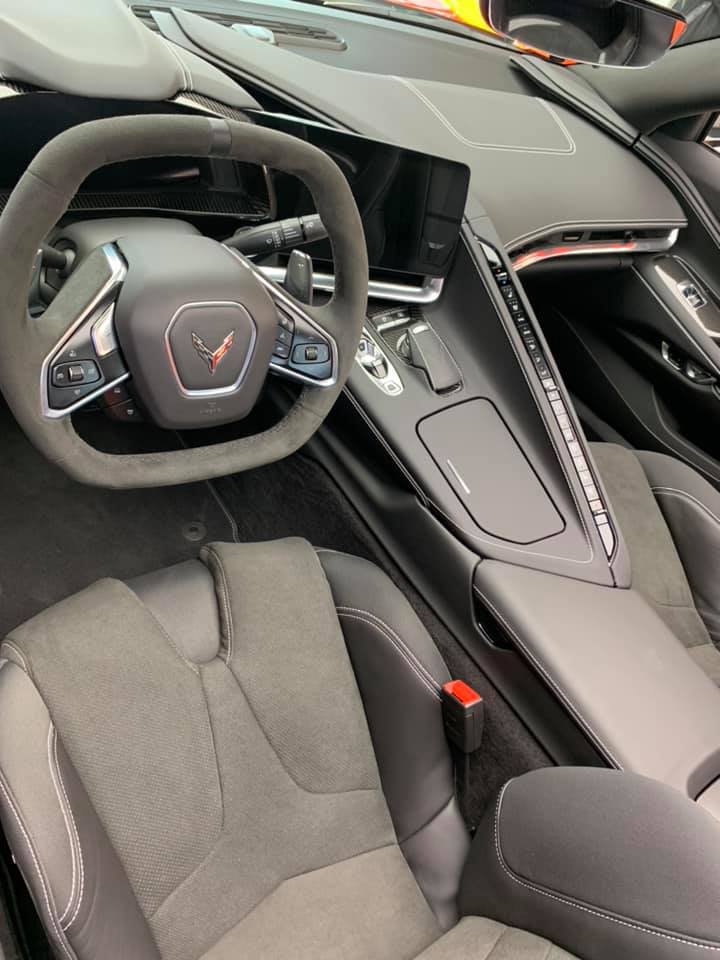2020 Corvette Jet Black Sport Seats with Suede.jpg