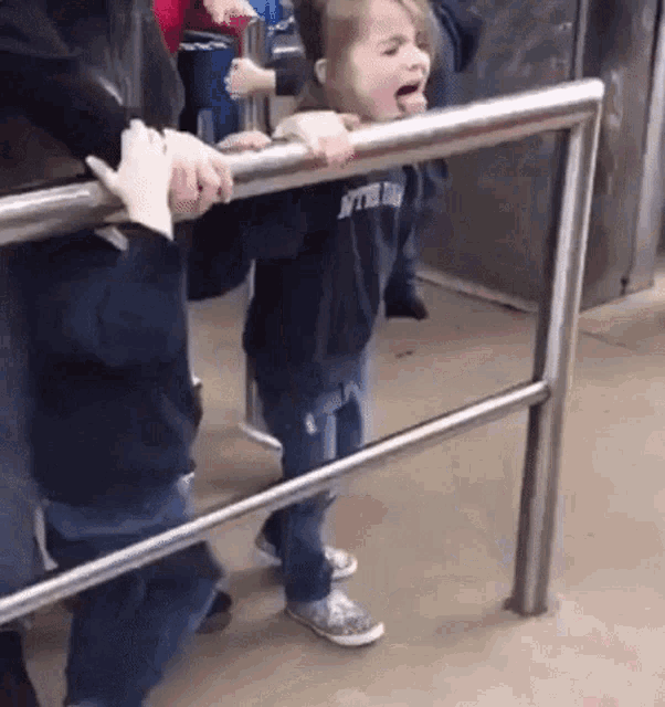 5B183001-17B4-4719-9124-BF2B36C946CA.gif