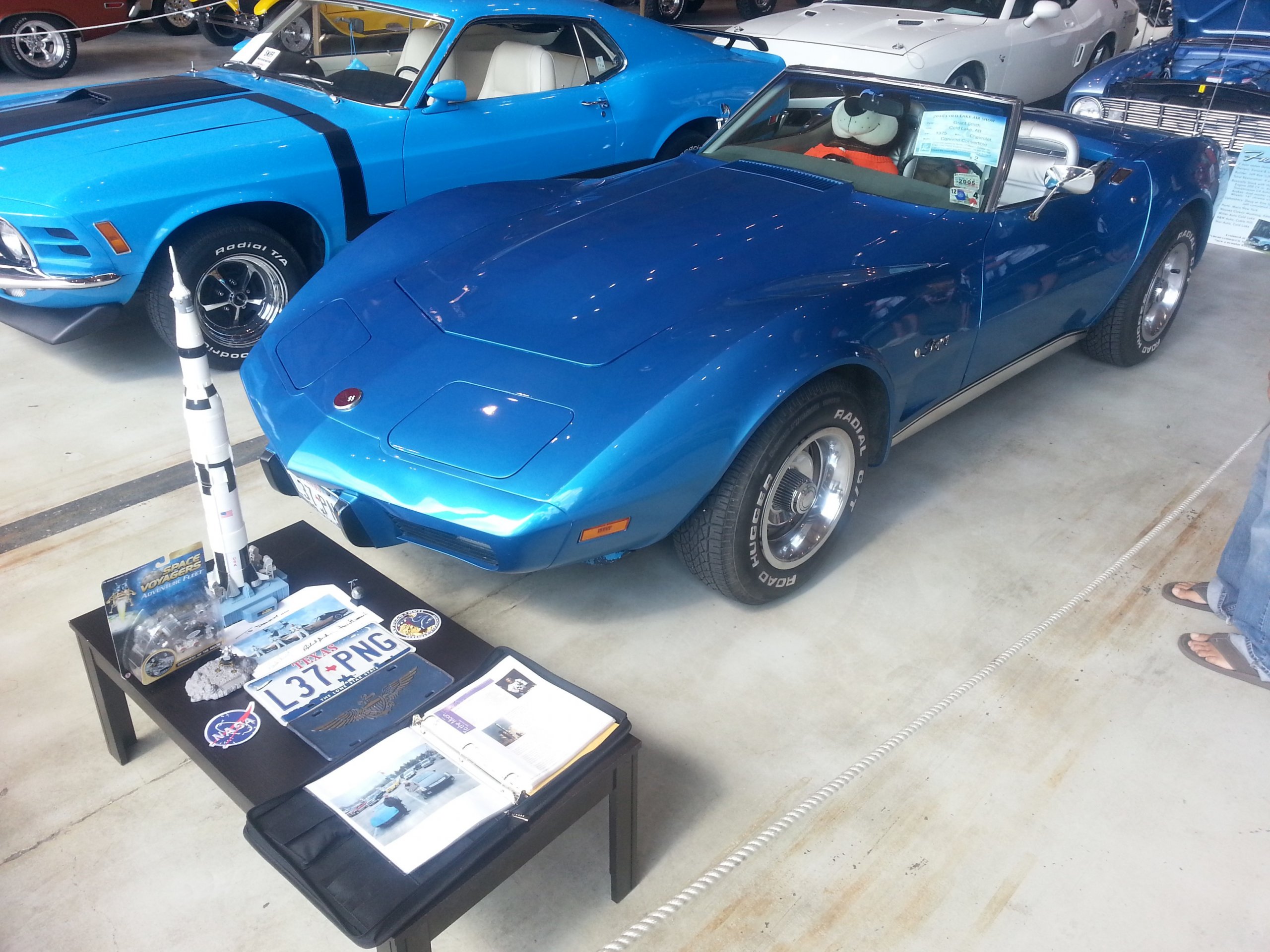75 Vette Vehicle Display.jpg