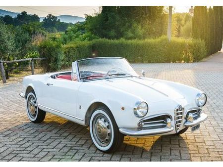 alfa-romeo-giulietta-spider-bianco_8539726076.jpg