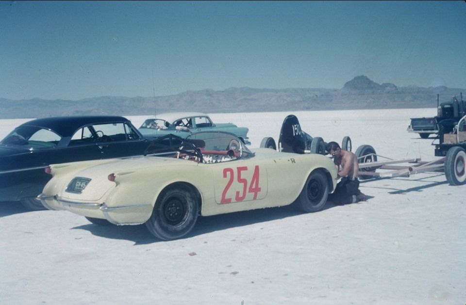 Bonneville 1955 Corvette.jpg