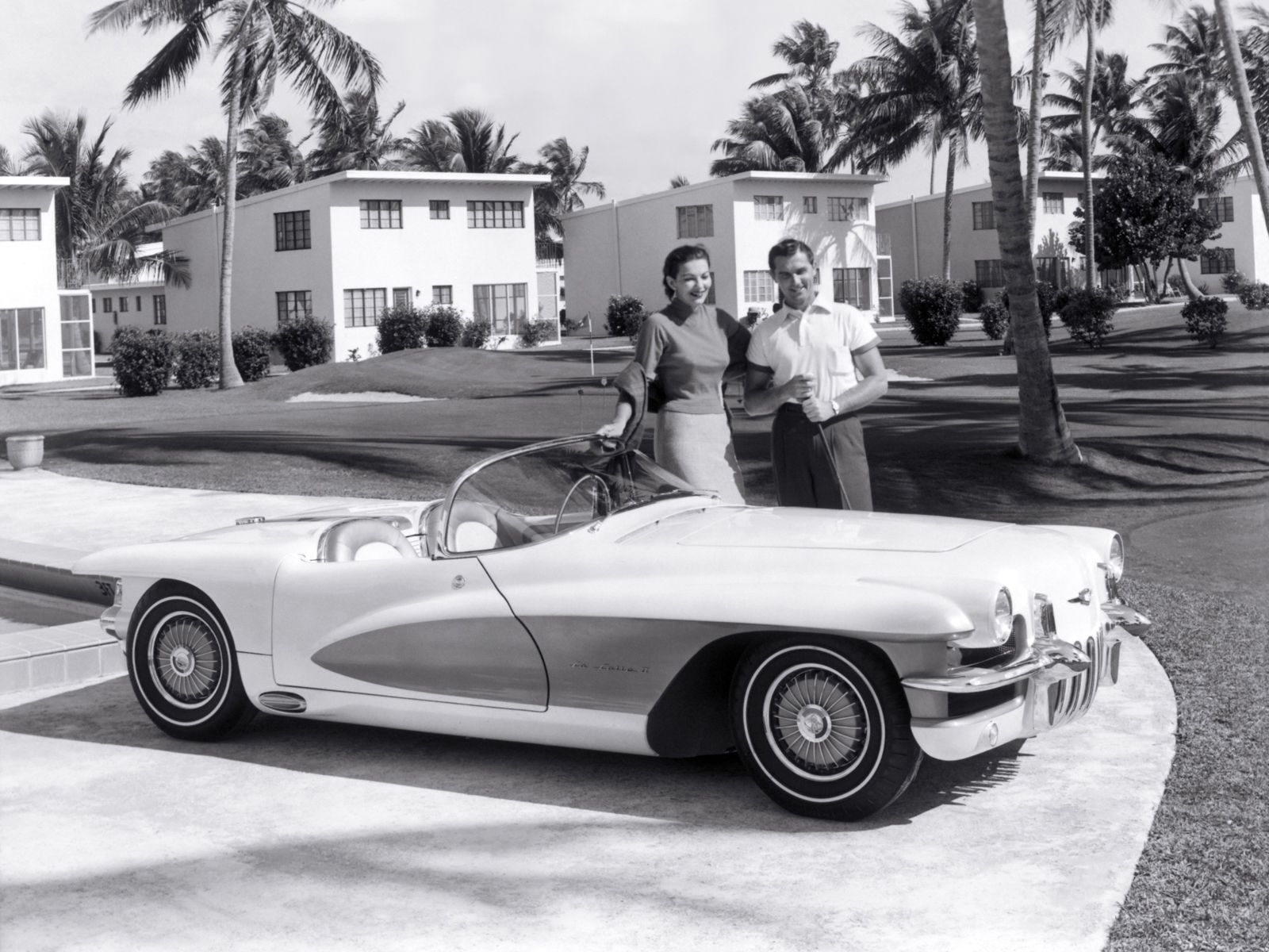cadillac_lasalle_ii_convertible_concept_car_2.jpg