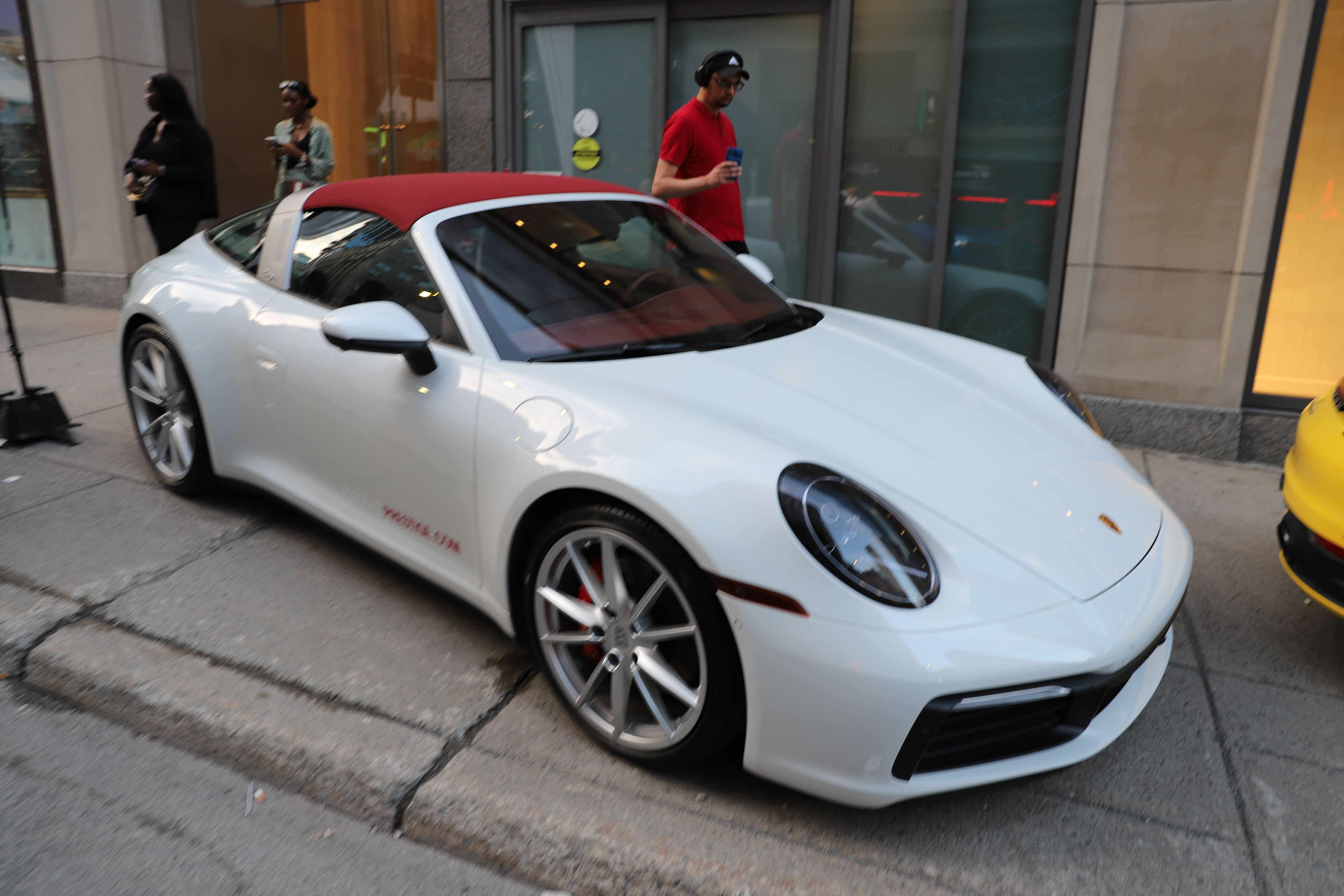 Canon EOS 6D Mark II 6240x4160_000006.jpg