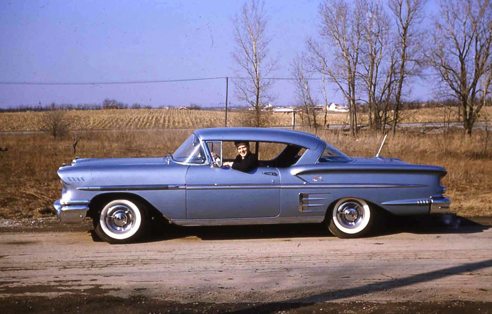 Chevrolet Impala Silver Blue, 1958 (1).jpg
