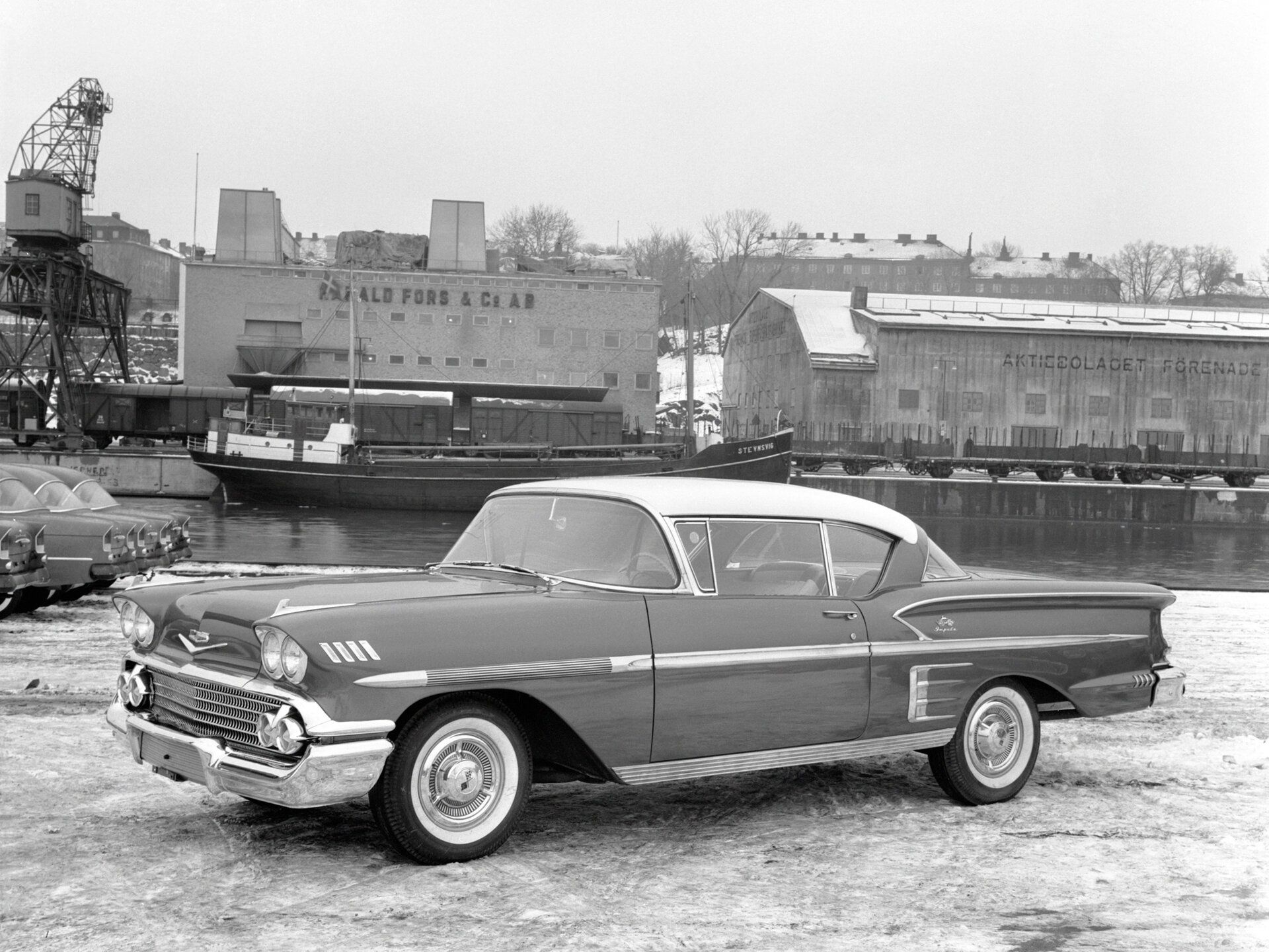 chevrolet_bel_air_impala_2-door_hardtop_sport_coupe_6.jpeg
