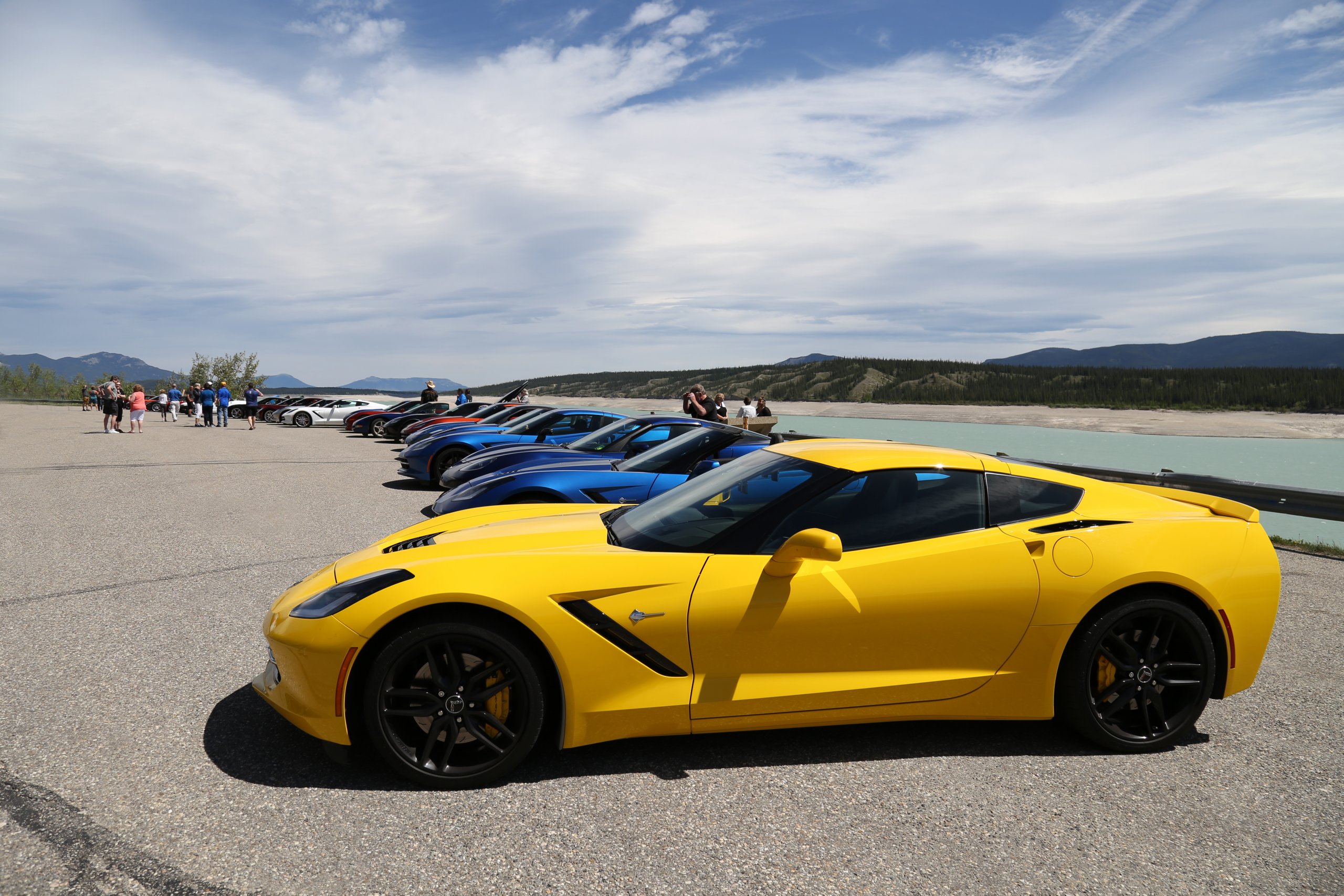 Corvettes @ Abraham Lake 6-03-2017.jpg