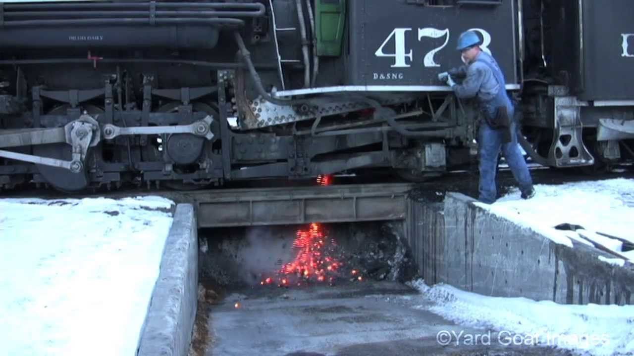 dumping_the_firebox_d92759c485e03f574fb42bd0d0dbb9e4636b564c.jpg