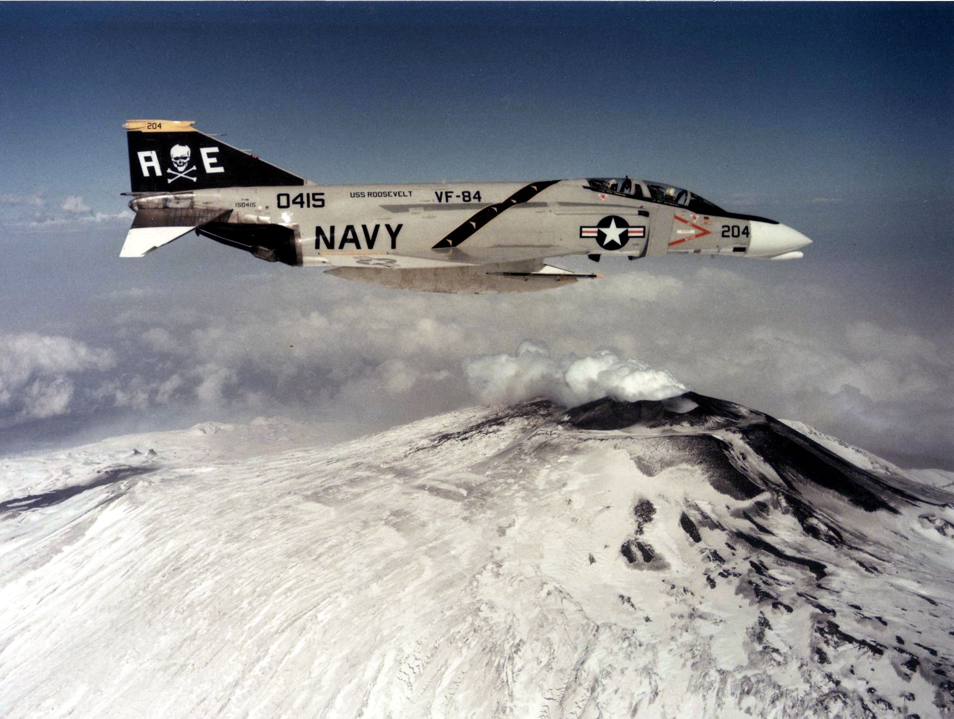 F-4N_Phantom_of_VF-84_over_Mt_Etna_in_1975.jpg
