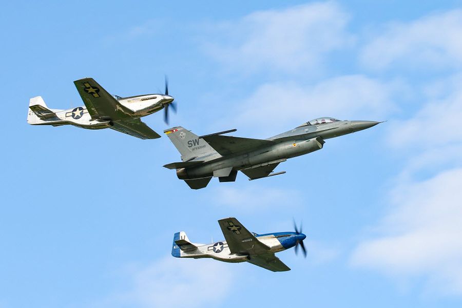 Heritage Flight 2018 900x600.jpg