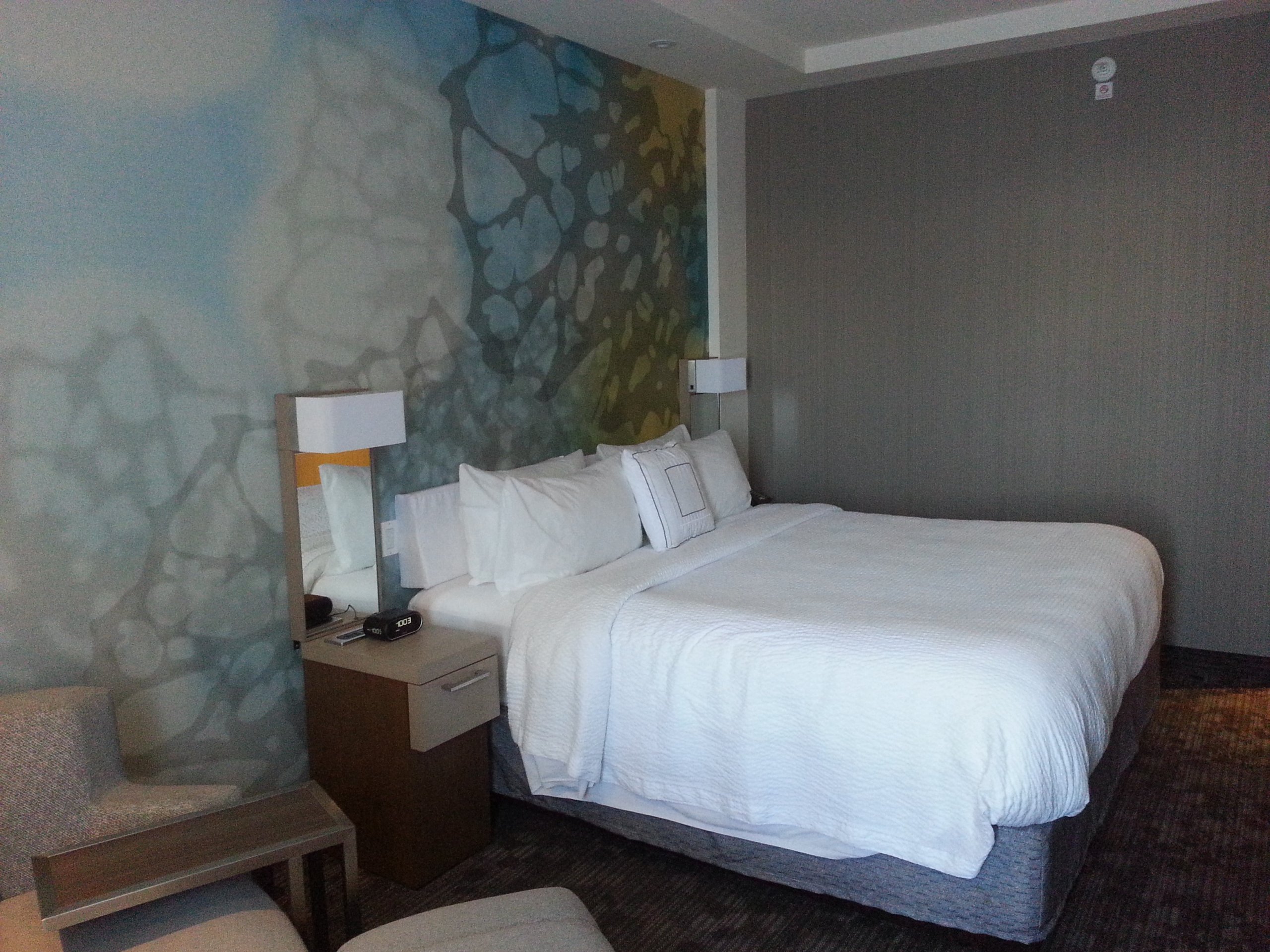 Marriott Hotel Room 3.jpg