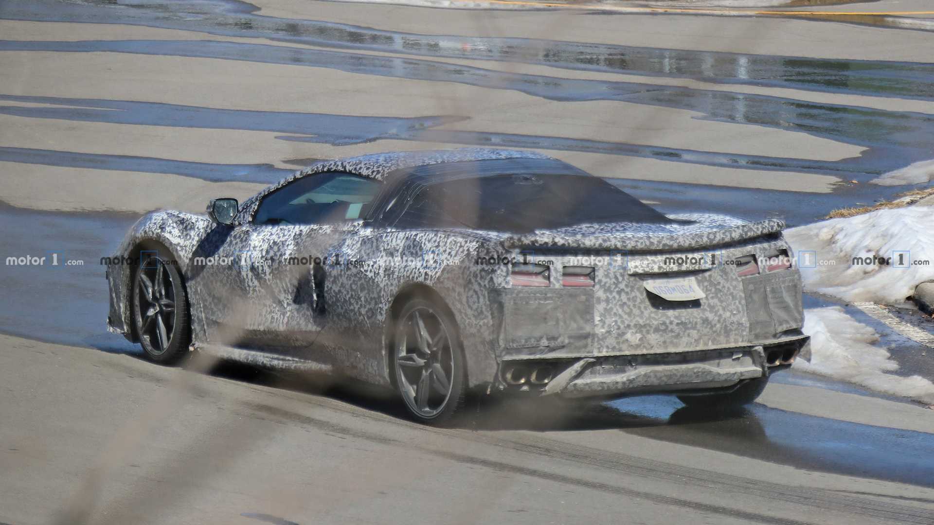 mid-engined-corvette-spy-photo (1).jpg