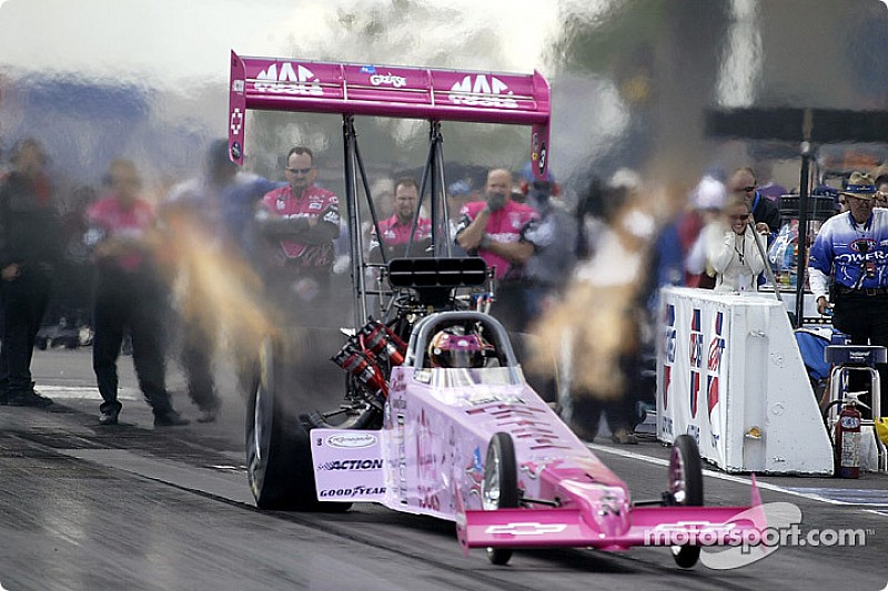 nhra-joliet-ii-2003-shirley-muldowney.jpg