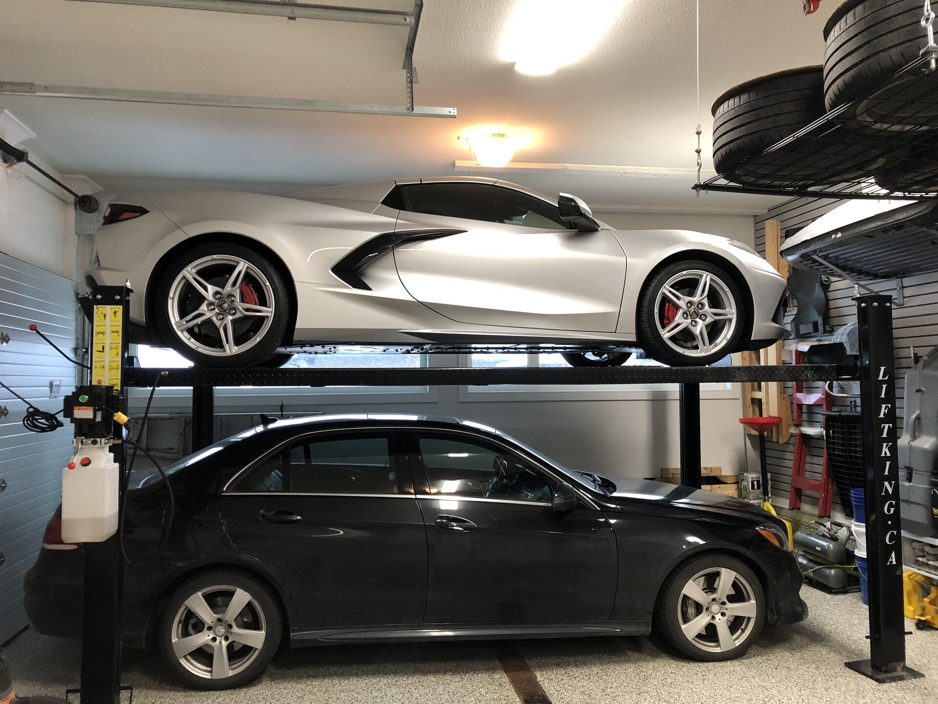 Parked C8.jpg