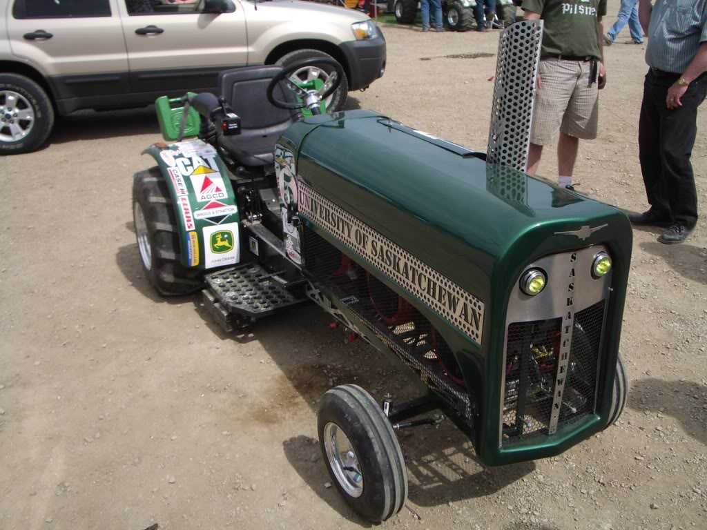 Quarter Scale Pulling Tractor.jpg