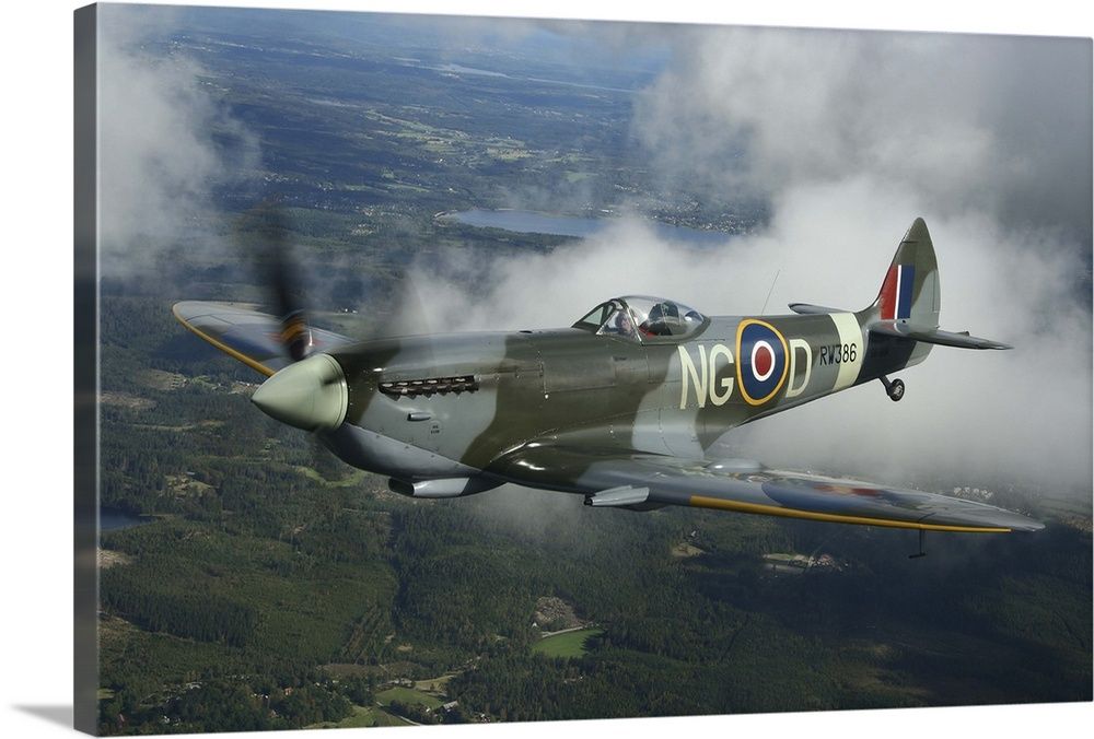 supermarine-spitfire-mk-xvi-fighter-warbird-of-the-royal-air-force,2459328.jpg