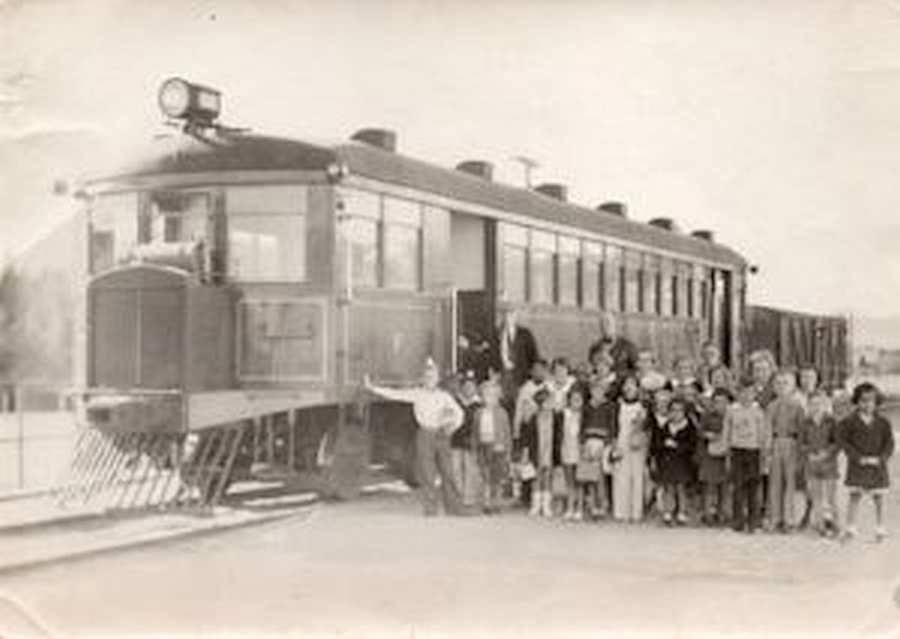 trona_school_train_0954437d54d1f8d4baa4f6b918eefc8b7bd82350.jpg