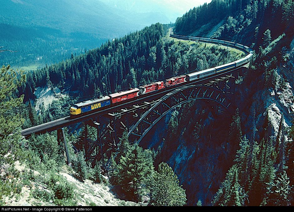 VIA Stoney Creek.jpg
