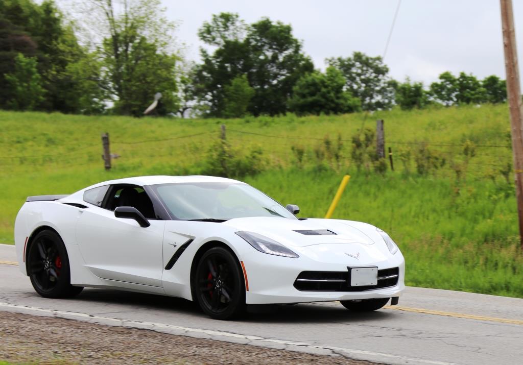 White Vette Going By.jpg